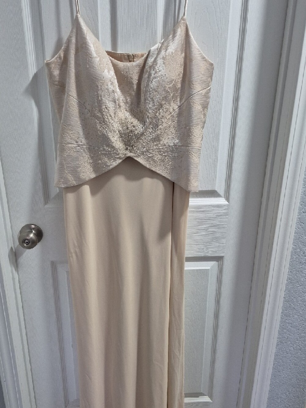 Cachet Women's Ivory Embroidered Evening Jacket - Picture 4 of 6
